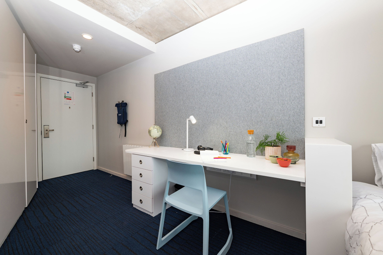 Room 5, Stephen's Quarter - Aparto, Dublin