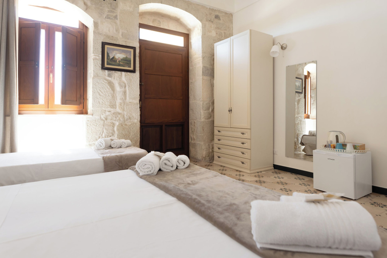 Room 3, Tenuta cappello, Ragusa