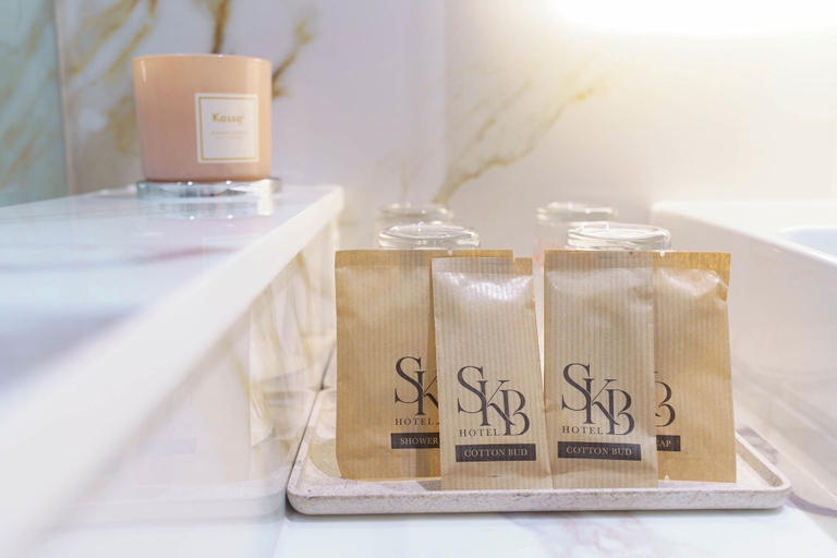 Bathroom amenities 5, Sakhonburi Cozy Hotel, Muang Samut Sakhon