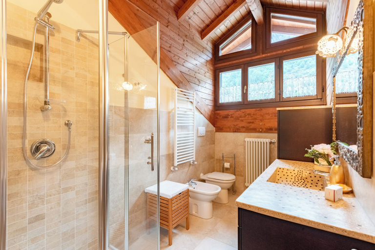 Bathroom 4, La Casa di Camus - Central Duplex for 4, Torino