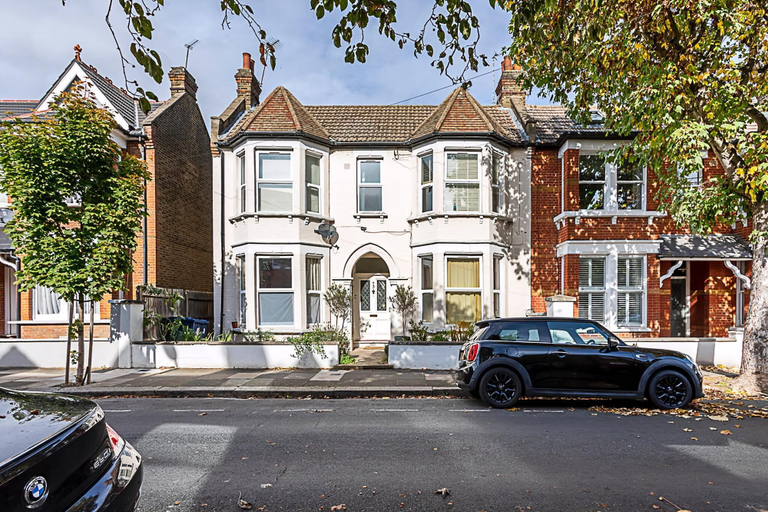 Exterior & Views 2, Charming Acton Dollhouse, London