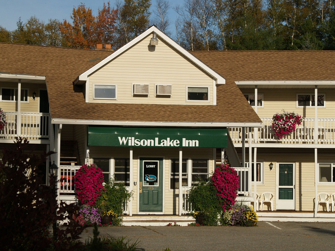Exterior 5, Wilson Lake Inn, Franklin