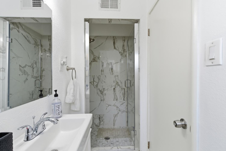 5, The Cozy Haven Retreat, Marin