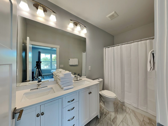 Property amenity 2, Wave and Sunset Serenity, Bay