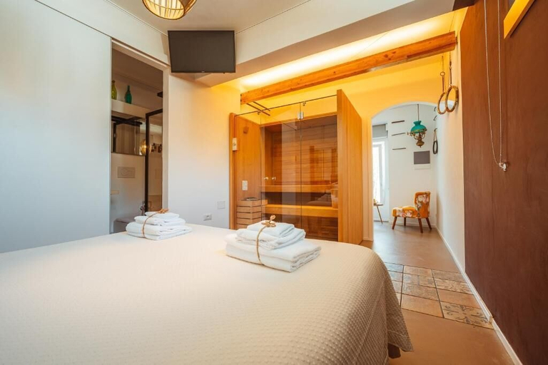 Bedroom 2, Echi di Puglia, Bari