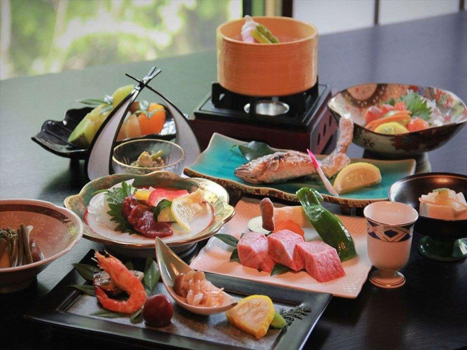 Food & Drinks, Tobise Onsen Tenga Sanso, Minamioguni