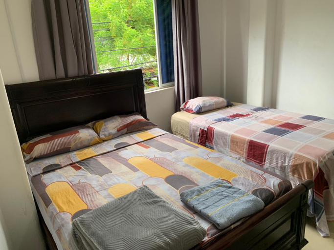 3, Hostal Belletini, Manta