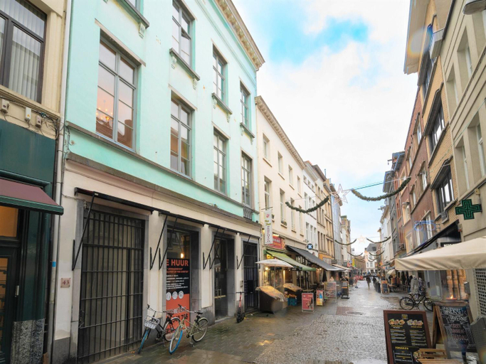 Exterior & Views, Deluxe Capital Street Stay for 12, Antwerpen