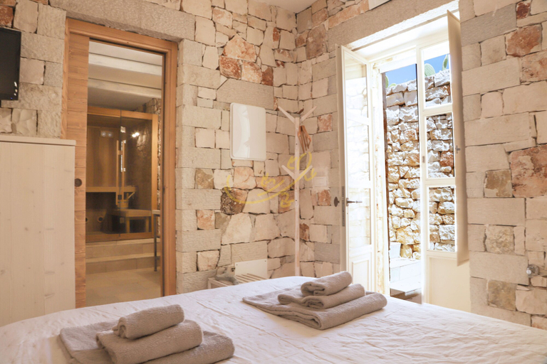 Room 3, TD Trulli di Carole Renovated Trulli With Pool, Brindisi