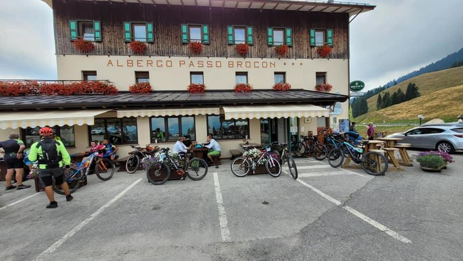 Others 4, Albergo passo Brocon, Trento