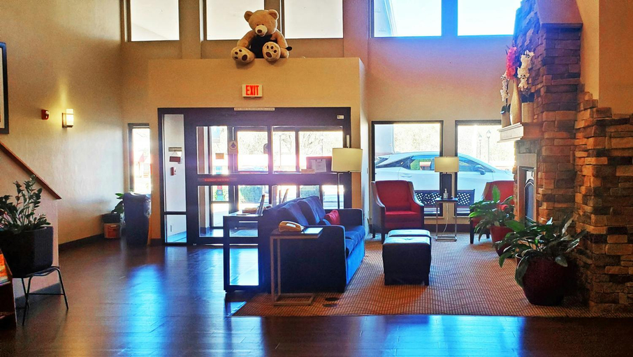 Public Area 2, Grand Pikes Peak, El Paso