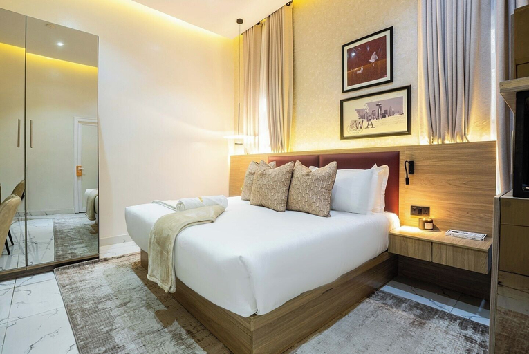 Room 3, Eko Altantic Apartment, Eti-Osa