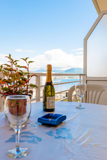 Food & Drinks, Mariana Apartments, Sarandës