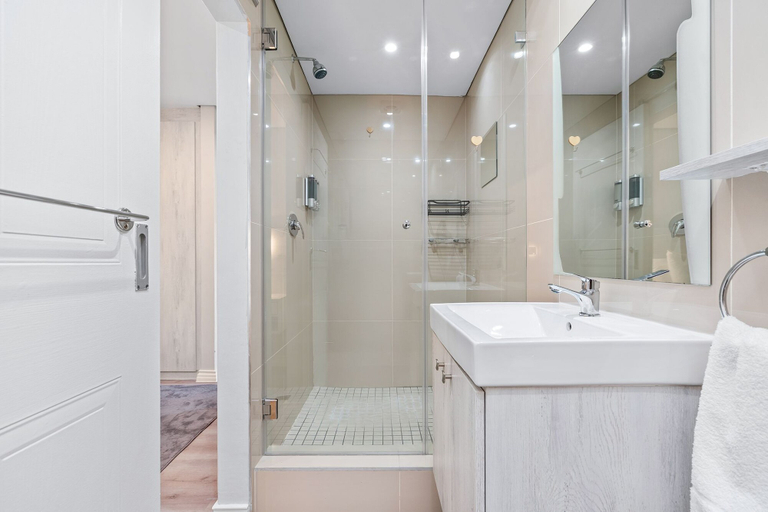 Interior 2, Ocean Mist 105, City of Cape Town
