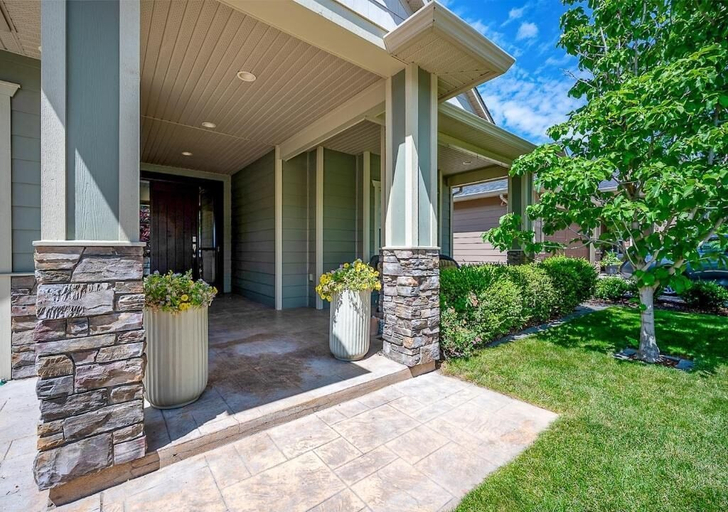 Exterior 3, Full House with Amazing Views and HotTub, Central Okanagan