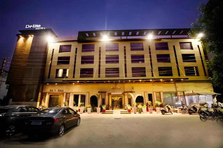 Exterior & Views 2, Delite Sarovar Portico Faridabad, Faridabad