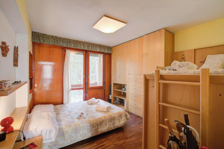 Room 5, Lo Stambecco - Duplex for 8 People, Torino