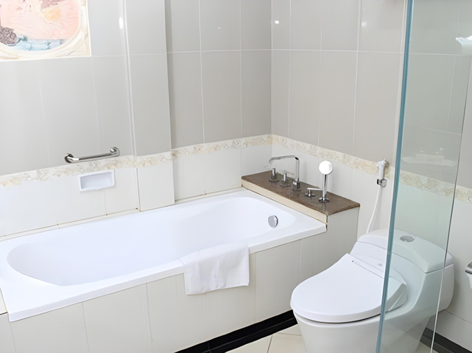 Bathroom 3, Seruni Hotel Gunung Salak, Bogor