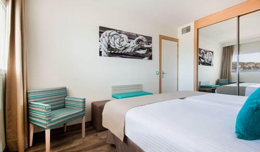 Bedroom 3, Vistasol Apartments, Baleares