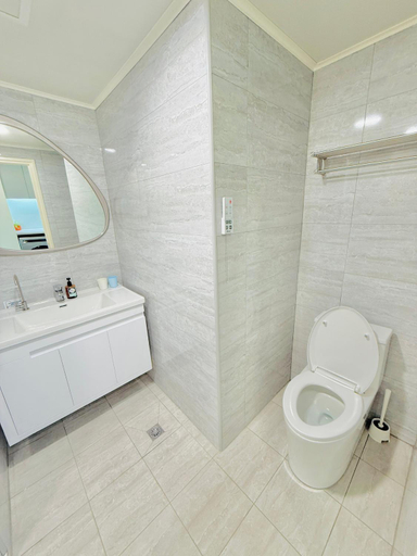 Bathroom 4, Chill Heights City View, Taichung
