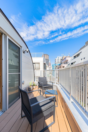 Others 4, Azabu Villa, Minato
