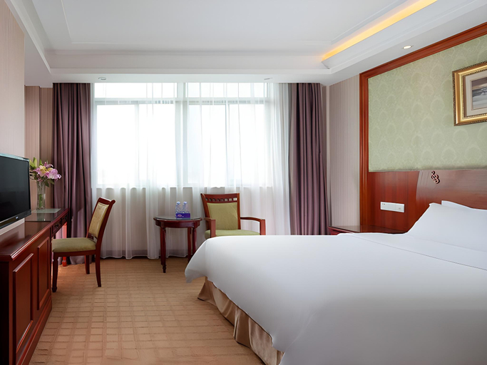 Bedroom 3, The Sungshan Lake of Vienna Hotel, Dongguan