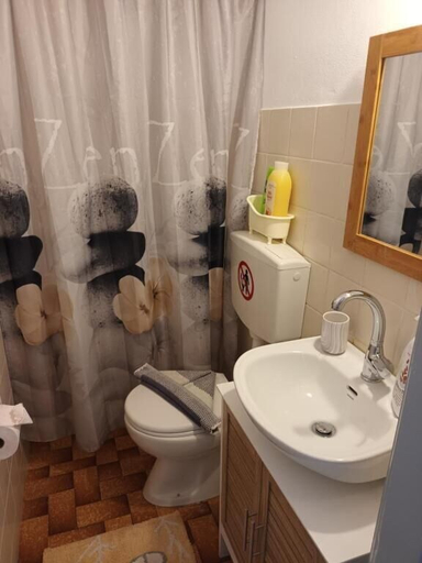 Bathroom 2, Massouri Rooms, South Aegean