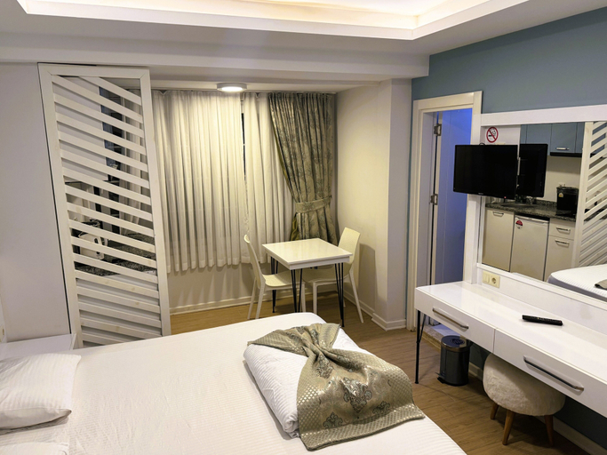 Bedroom 3, Amsterdam Otel & Suites, Kemer