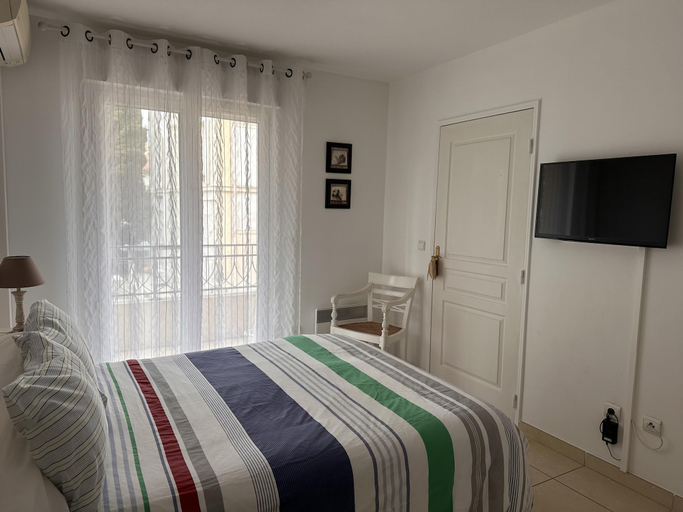Room 2, 2bed Apt With Pool Near La Croisette Beach-2191, Alpes-Maritimes