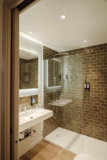 Bathroom, Hotel Bon Repos, Tarragona