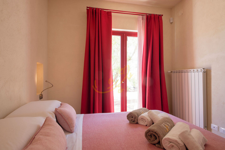 Room 5, TD Lamia Porta Rossa, Countryside W/olive Trees, Brindisi