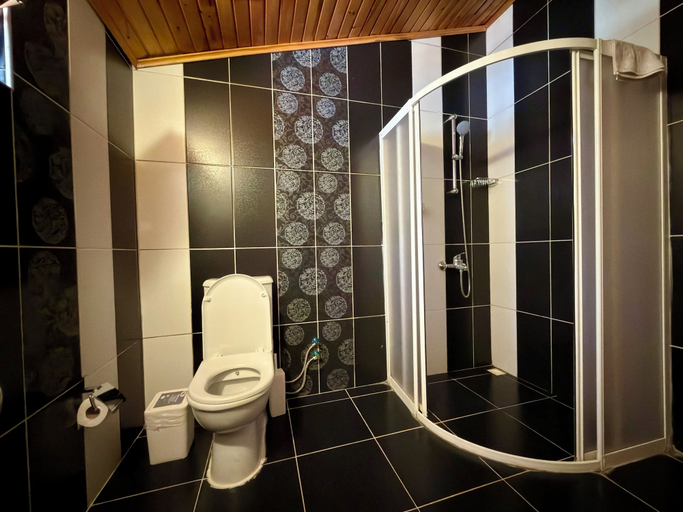 Bathroom 5, Çıralı Likya Yanartaş Bungalow, Kemer