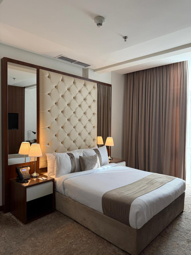 Bedroom 3, Dolphin Continental Hotel, Salmiya