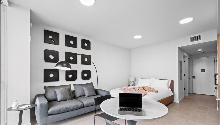 Room 2, Downtown Miami near Science&Art Museums, Miami-Dade