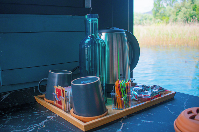 Coffee and/or coffee maker, Celesia Sky water, Varese