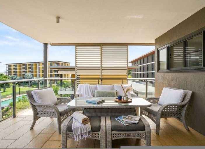 Room 5, Zen Bayside Seaview - Balcony - Shared Pool, Darwin