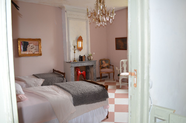 Bedroom 2, Chateau Ciers, Gironde