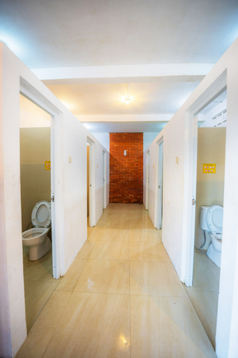 Bathroom 5, Ndalem Prabu Sarangan, Magetan