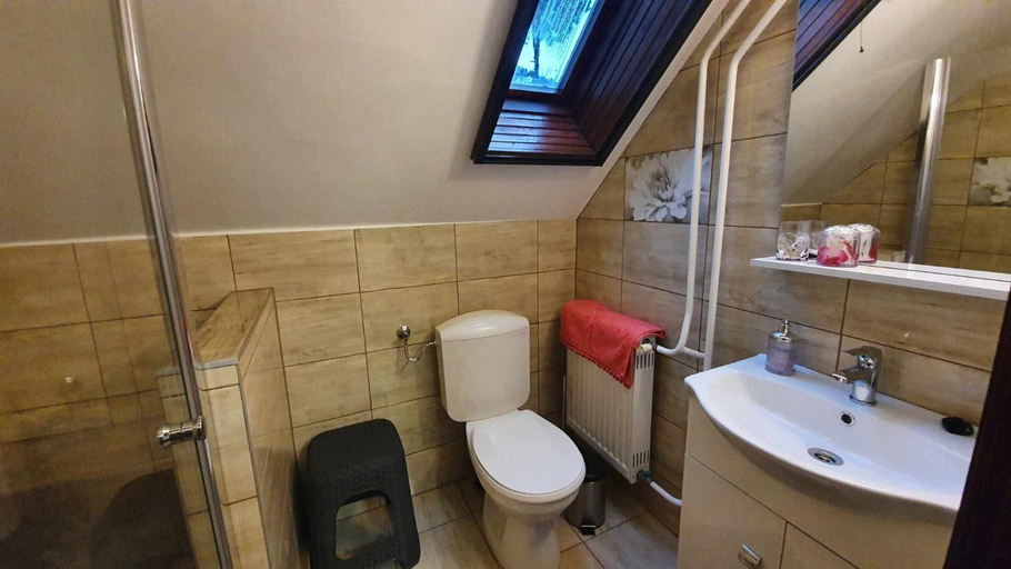Bathroom, Agnes Vendeghazak Siofok-apartman 1, Siófok