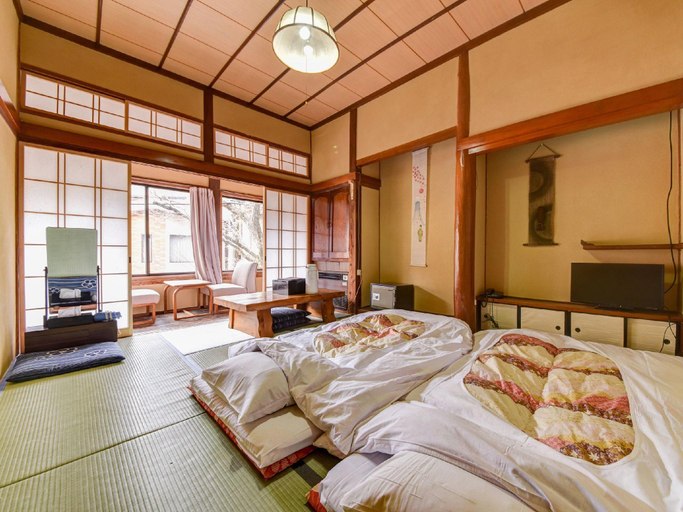 Bedroom 2, Takaraya Ryokan, Kokonoe