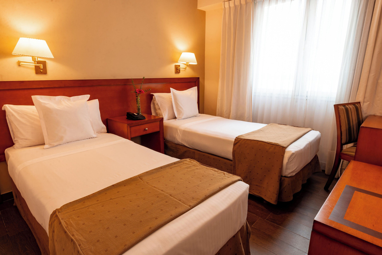 Bedroom 3, Hotel Riviera, General Pueyrredón