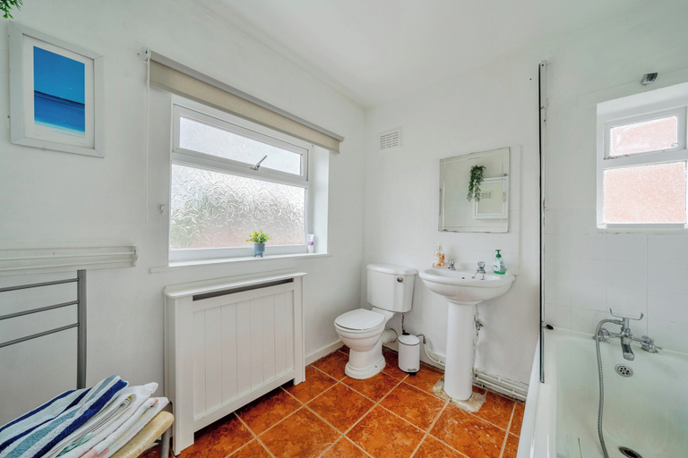 Others 3, Semi Rural House - Stay 3 - Pet - Parking - Garden, Cheshire West and Chester