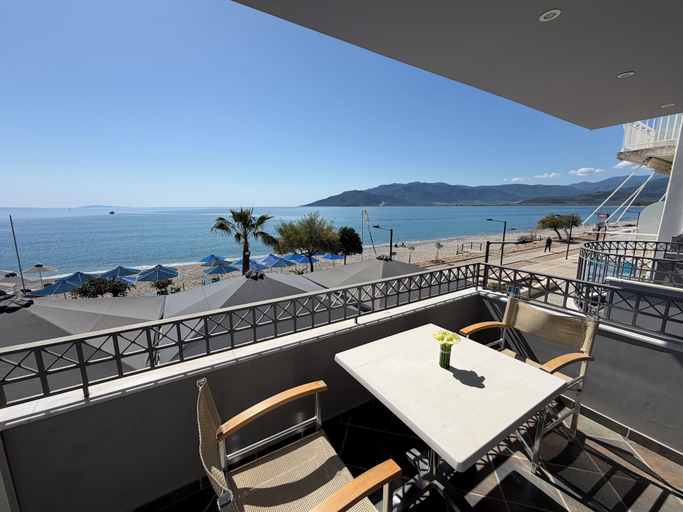 Terrace/patio 2, Vythos rooms, Peloponnese