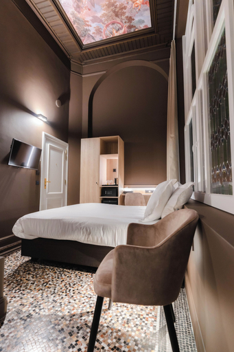 Bedroom 4, Golden Tree Hotel, West-Vlaanderen