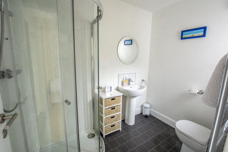 Bathroom, Helena Cottage, Fife