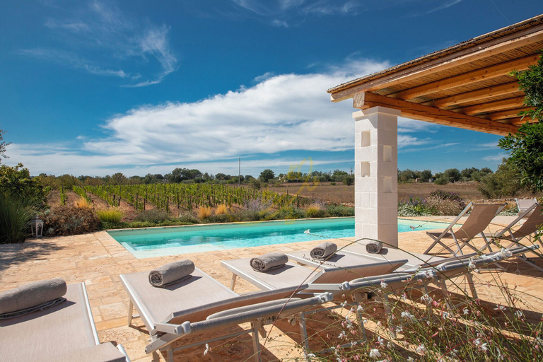 Sport & Beauty 4, TD Trulli Perla Bianca Trulli w/ Pool & Vineyards, Taranto