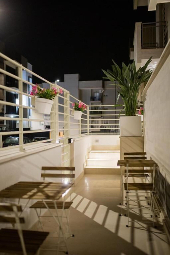 Others 5, B&B Milena, Bari