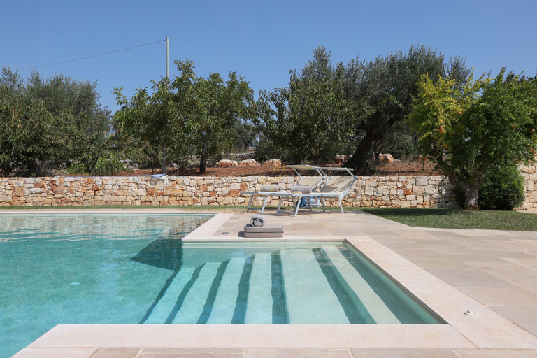 Sport & Beauty 4, TD Trulli Della Lama Private Trulli With Pool, Bari