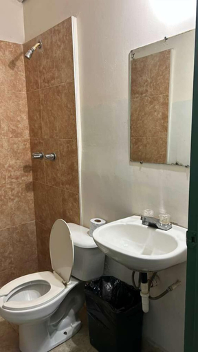 Bathroom 4, Hotel Correo, Juárez
