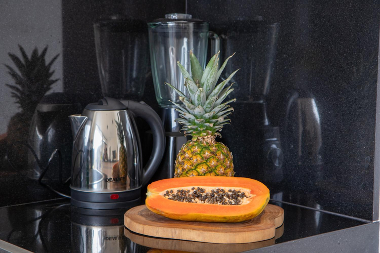 Food & Drinks 3, Kubung 2- Villa 2BDR in Canggu with PS5 & Netflix!, Badung